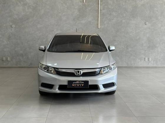 HONDA CIVIC 1.8 LXS 16V FLEX 4P MANUAL